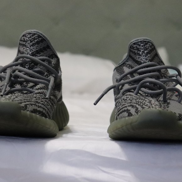 Adidas Yeezy Boost 350 Beluga V2 - US Size 11 - Picture 6 of 9